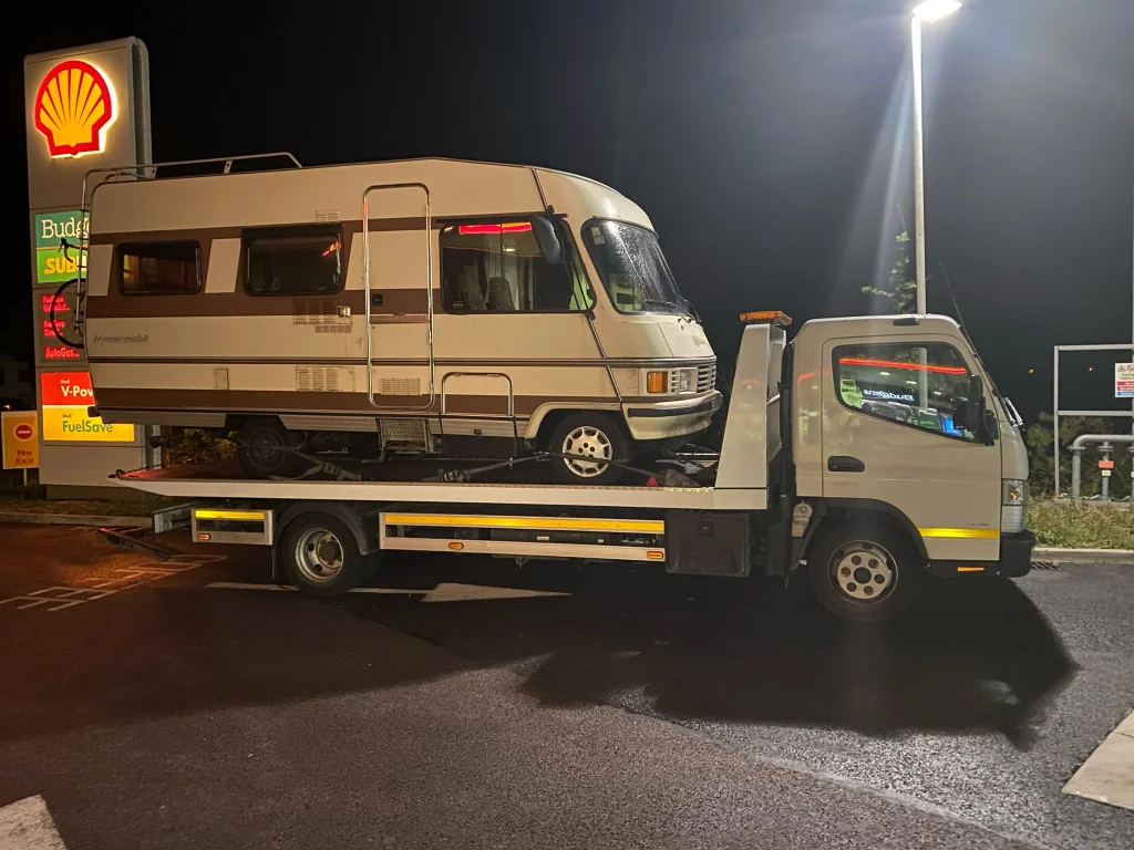 ambulance-towing-east-london-tow-and-recover